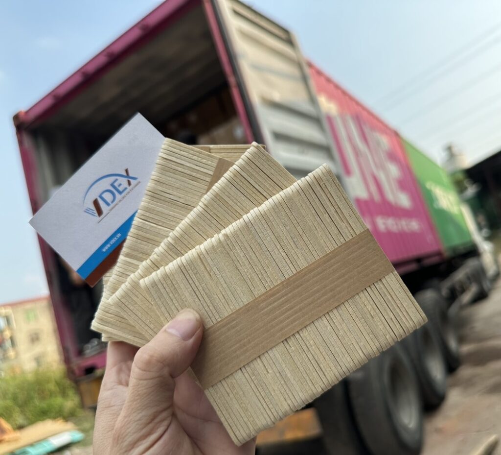 loading-wooden-ice-cream