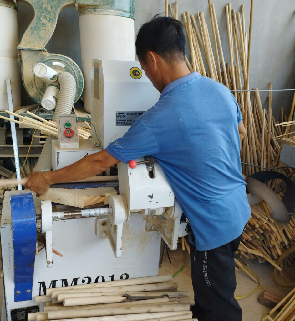factory-wooden-broom-handles vietnam